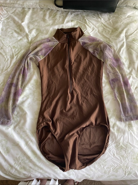 Eleve Dancewear Other - Eleve Dancewear Brown and floral sleeve leotard (size medium)